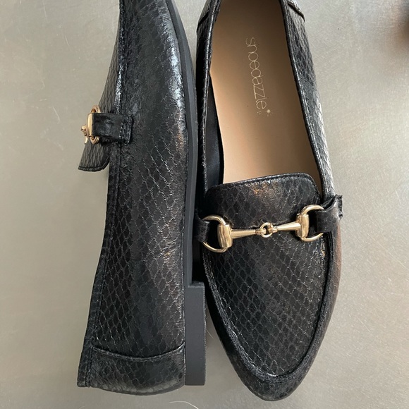 Shoedazzle loafers - never been worn size 6 - Picture 2 of 3